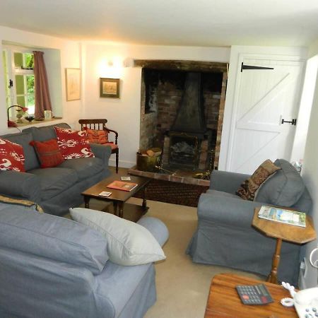 River Cottage A Country Retreat In Wooded Gardens East Stoke  Екстериор снимка