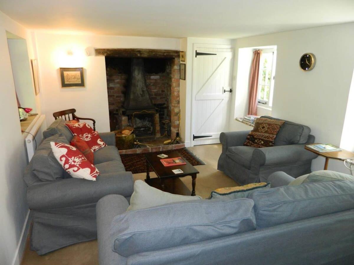 River Cottage A Country Retreat In Wooded Gardens East Stoke  Екстериор снимка