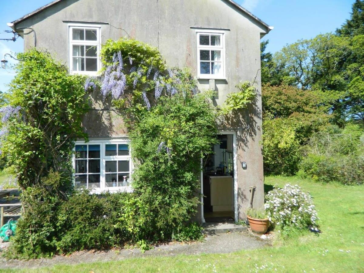 River Cottage A Country Retreat In Wooded Gardens East Stoke  Екстериор снимка