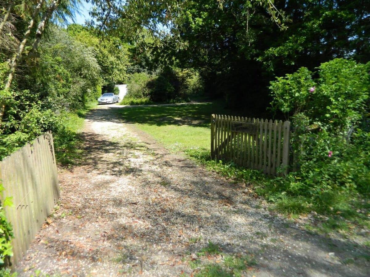 River Cottage A Country Retreat In Wooded Gardens East Stoke  Екстериор снимка